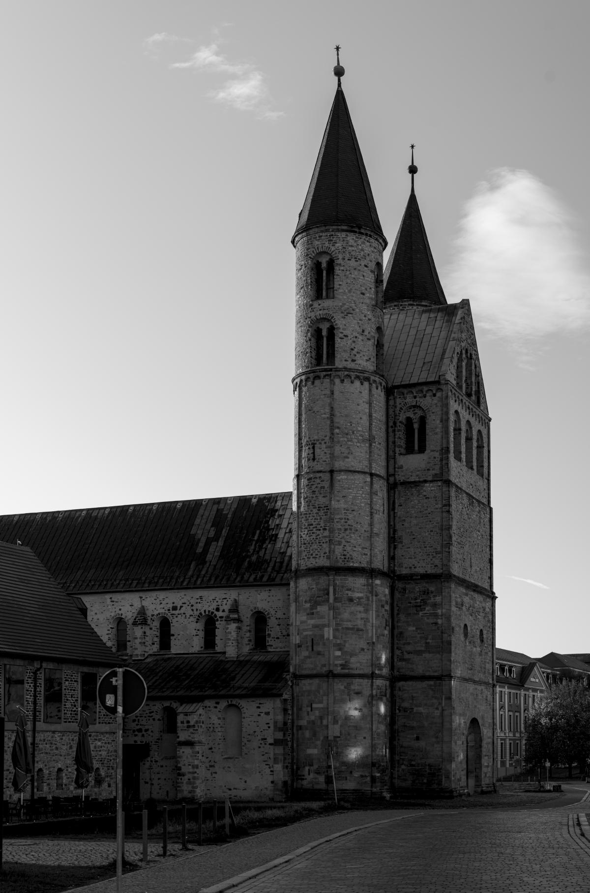 Klosterkirche in der Früh Klosterkirche in der Früh