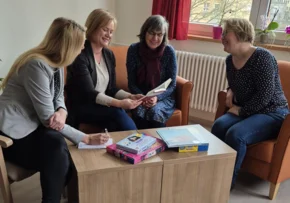 Annemarie Buttinger, Stefanie Höpfner, Marina Ungureanu und Annika Kügler (v.l.) gründen eine Kindertrauergruppe in Wittenberg. | Foto: A. Schulze